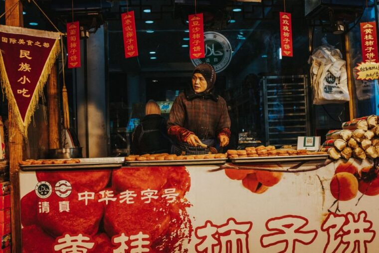 xian-muslim-quarter-night-market-foodie-walking-tour