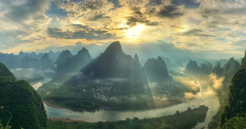 Xianggong Hill: Iconic Sunrise Photography Tour - Key Points