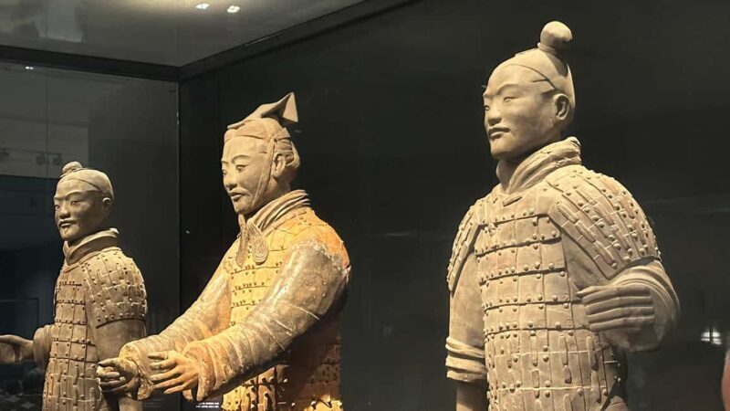 Xi'an:Terracotta Army Guided Tour by Expert Guide w/Transfer - Key Points