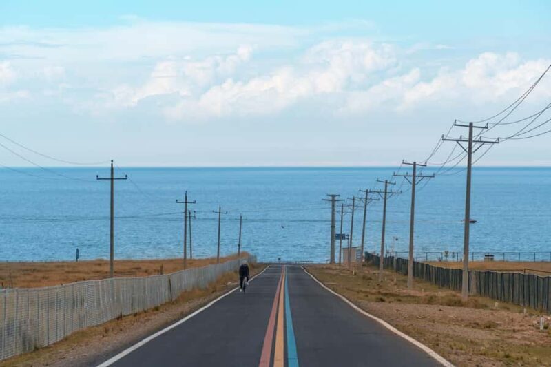 Xining: Qinghai Lake Private Day Tour with Bike Ride - Who This Tour Is Best For