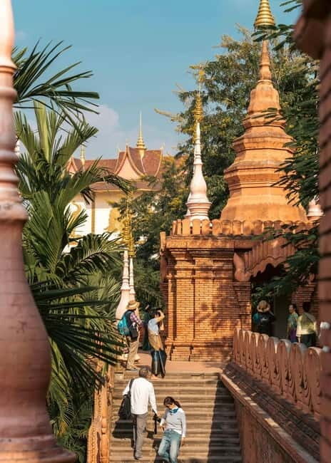 Xishuangbanna: Dai Temple, Tradition, Tie-Dye & Night Market - Key Points