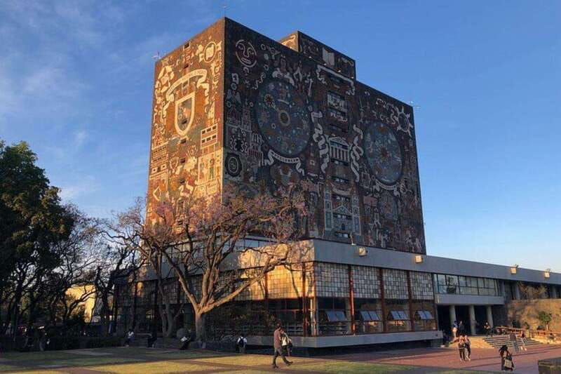 xochimilco-floating-gardens-coyoacan-and-unam-murals