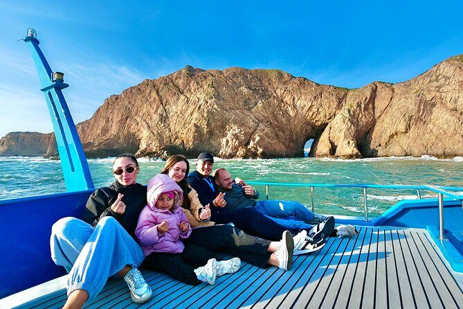 Yacht Cruise Four Sea Arches in Hong Kong UNESCO Geopark - Key Points