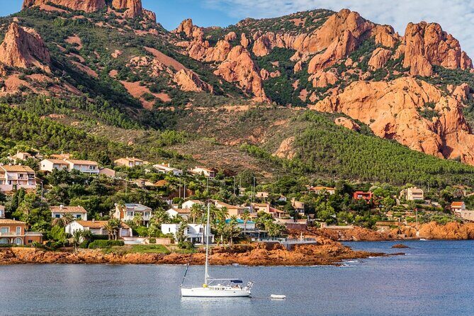 Yacht Me Up  Cannes-Lerins Sun & Pure all inclusive Freedom J4U - What to Expect During the Cruise