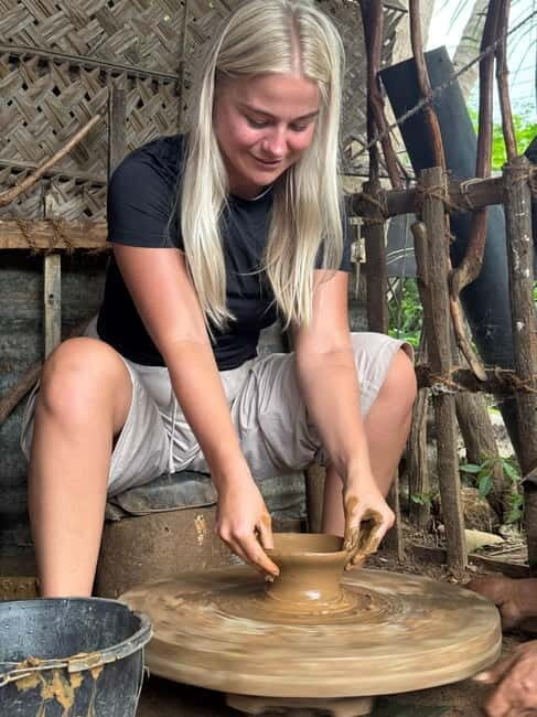 Yala Village Tour: Pottery Class, Lake and Temple Visits - Key Points
