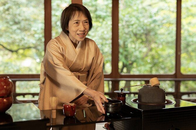 Yamanaka Lacquerware Elegant Tea Ceremony in Samurai Residence - Key Points