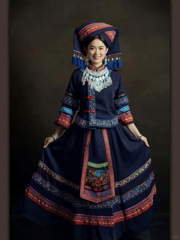 Yangshuo Traditional Costume Rental & Makeup Services - Key Points