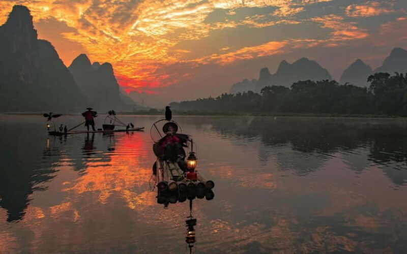 Yangshuo: Xianggong Mountain Sunrise & Bamboo Rafting Tour - Introduction to the Tour