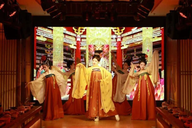 Yangzhou Nanhe Music FeastAncient Immersive Dining + Dance - Who Should Consider This Tour?