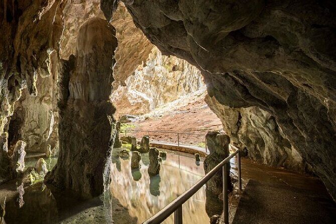 Yarrangobilly Caves: South Glory Cave Self-Guided Tour - Introduction to the South Glory Cave Self-Guided Tour