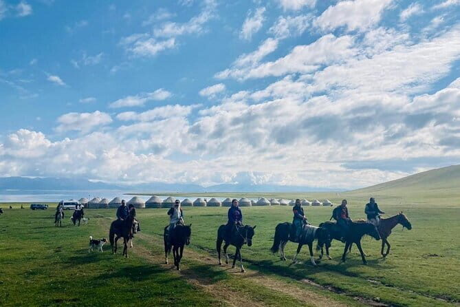 Year-Round Adventure: 3 Days Horse Trek to Song Kul Lake - A Complete Guide to the Year-Round 3-Day Horse Trek to Son Kul Lake