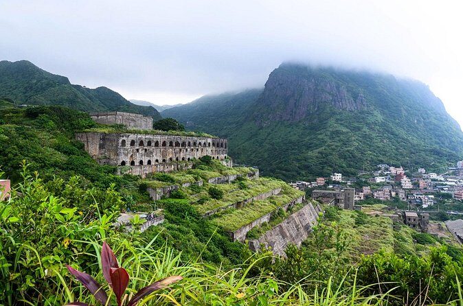 Yehliu, Golden Waterfall, Jiufen, Shifen Day Tour - Who Will Love This Tour?