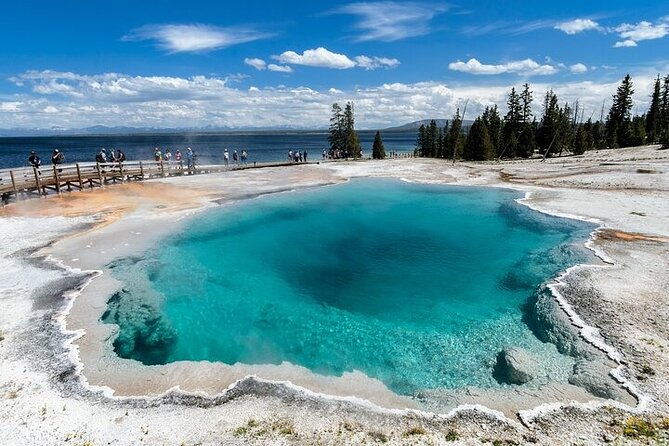 yellowstone-grand-teton-national-parks-small-group-6-day-tour