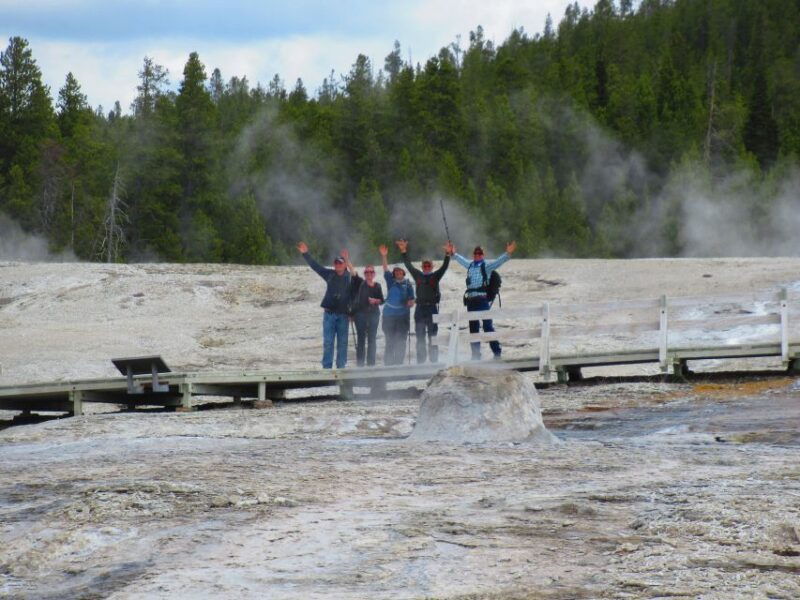 yellowstone-upper-geyser-basin-hike-with-lunch