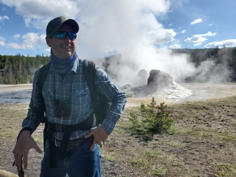 yellowstone-upper-geyser-basin-hike-with-lunch