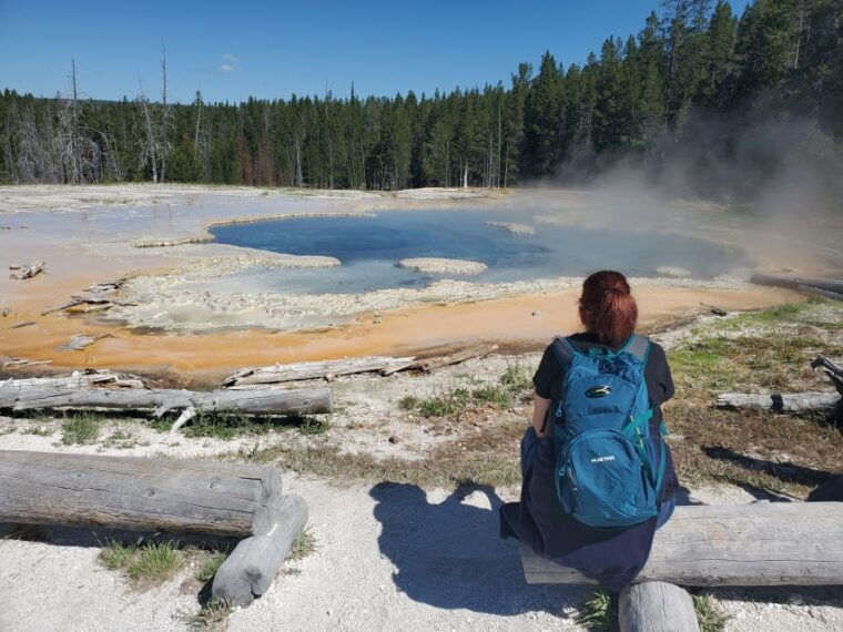 yellowstone-upper-geyser-basin-hike-with-lunch