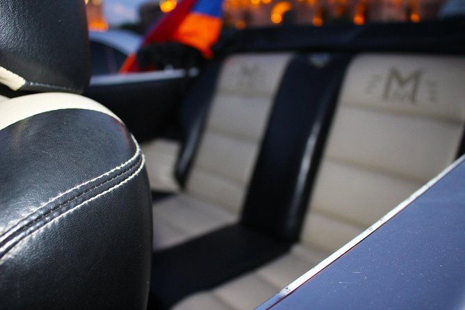 yerevan-city-tour-with-drinks-in-a-classic-car-with-photography