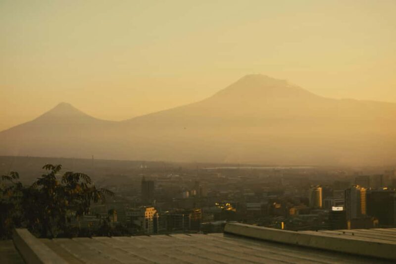 Yerevan: Evening Walking Tour with Local Guide - A Complete Look at the Yerevan Evening Walking Tour