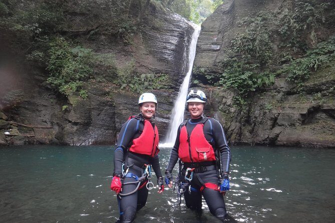 Yi-Hsin creek canyoning in northern Taiwan - Exploring the Yi-Hsin Creek Canyoning Experience in Northern Taiwan