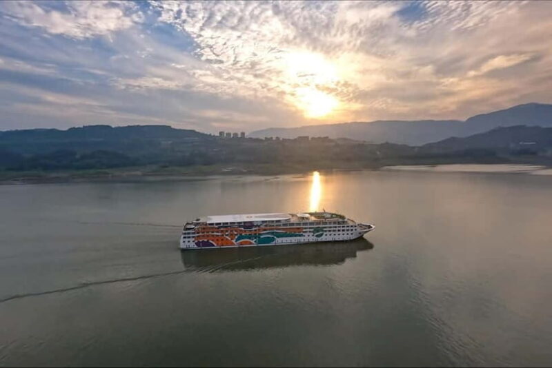 Yichang - Chongqing Yangtze Miracle Luxury 5D4N Cruise - Introduction