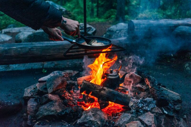 yllas-guided-wilderness-ski-tour-with-outdoor-lunch