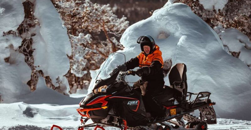 yllas-snowmobiling-abc