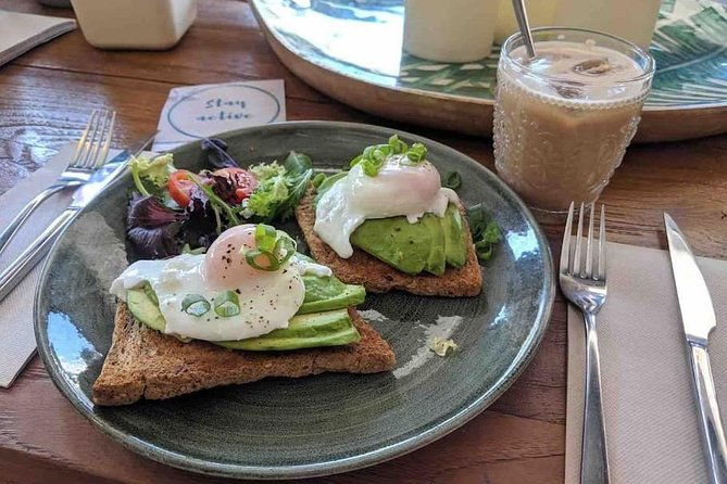 yoga-and-brunch-on-the-beach