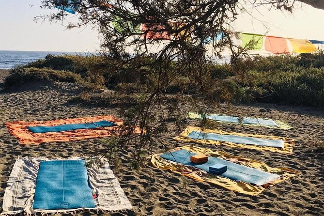 yoga-at-the-beach-in-tenerife