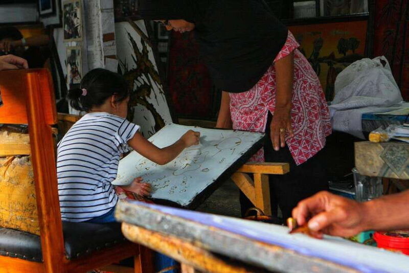 yogyakarta-batik-making-class-with-expert