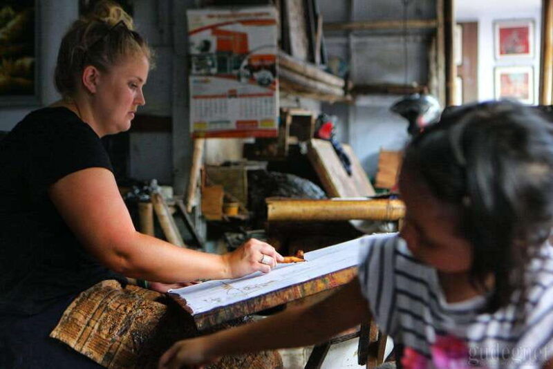yogyakarta-batik-making-class-with-expert