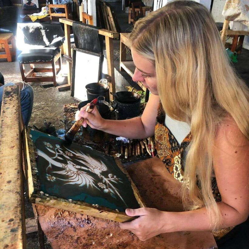 yogyakarta-batik-workshop-with-hotel-pickup-and-drop-off