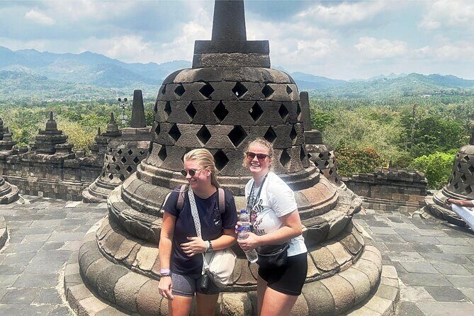Yogyakarta: Borobudur 5-hour Tour with Climb up and Transfers - FAQ