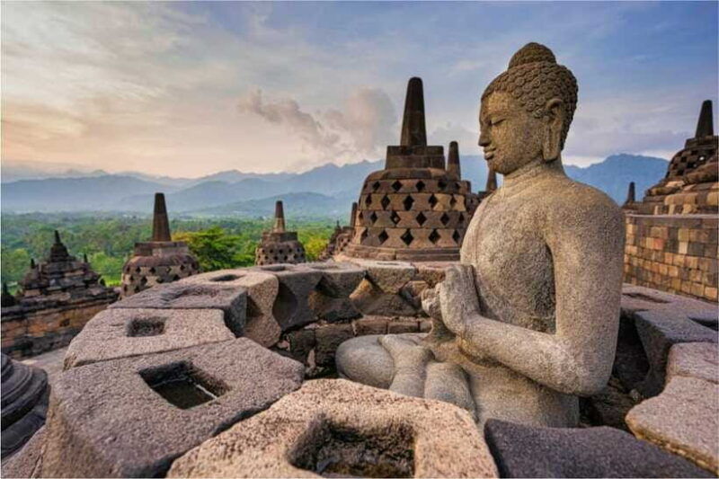 yogyakarta-borobudur-5-hour-tour-with-climb-up-transfers