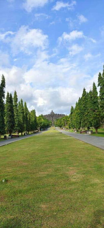 yogyakarta-borobudur-and-prambanan-temples-tour