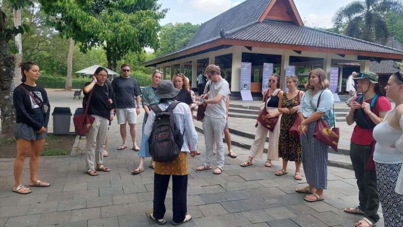yogyakarta-borobudur-and-prambanan-tour