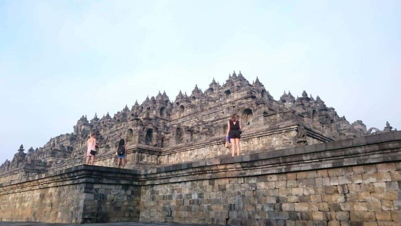 yogyakarta-borobudur-and-prambanan-with-a-private-car