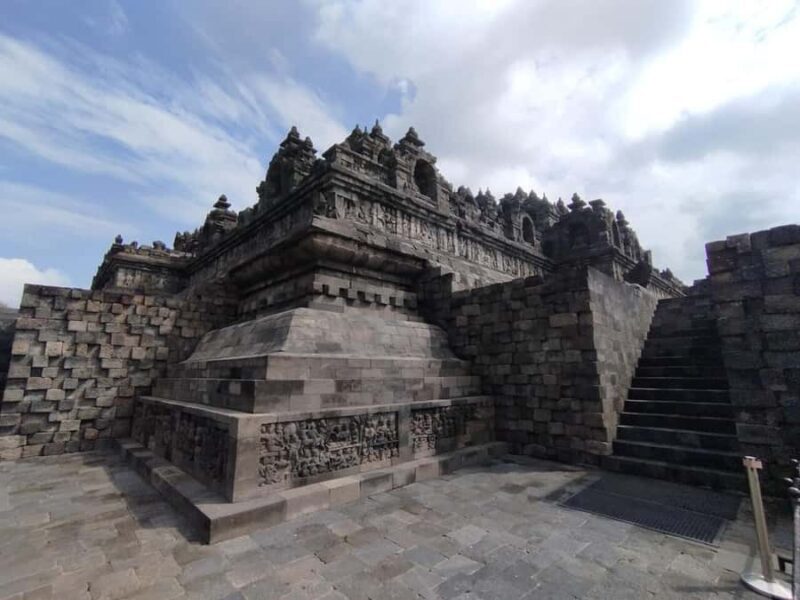 Yogyakarta: Borobudur Climb and Prambanan Shared Guided Tour - What to Expect from the Tour