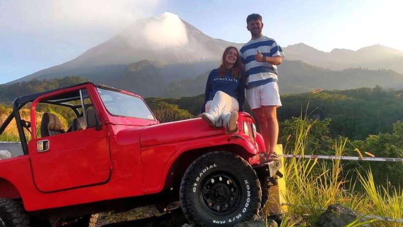 yogyakarta-borobudur-climb-the-top-mount-merapi-jeep-tour