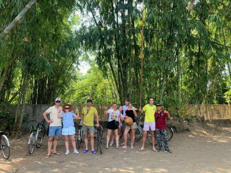 yogyakarta-borobudur-climb-to-the-top-included-cycling-tour