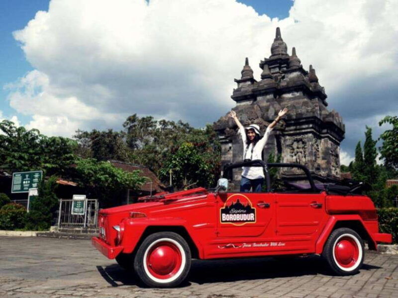 yogyakarta-borobudur-climb-to-the-top-with-vw-safari-tour