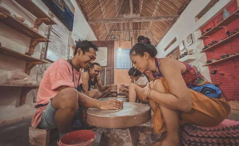 yogyakarta-borobudur-climb-to-the-top-with-vw-safari-tour