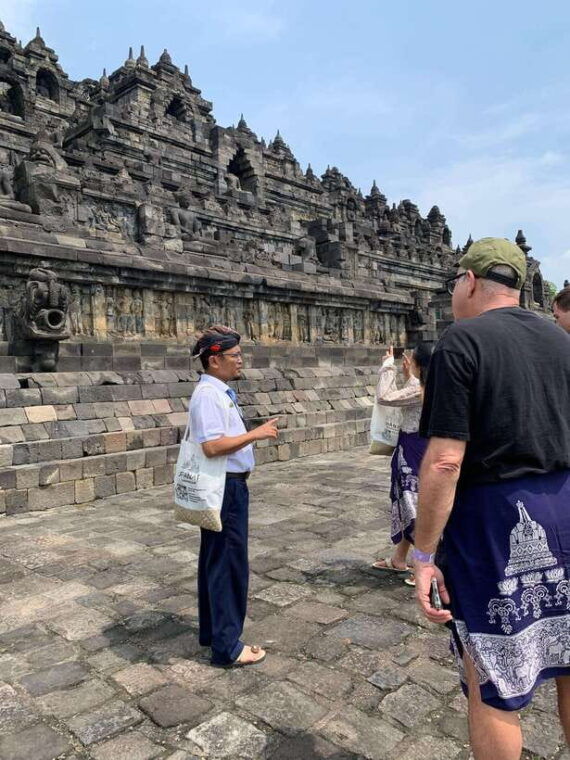 yogyakarta-borobudur-climb-up-and-prambanan-temple-tour-2