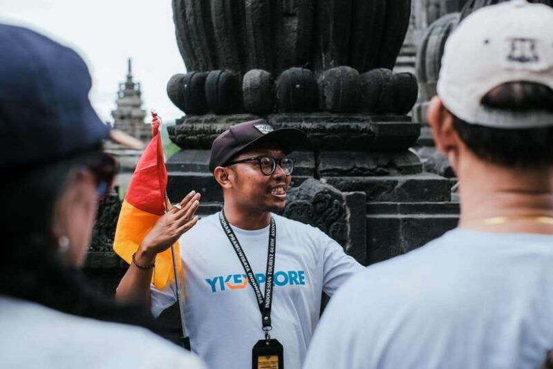 yogyakarta-borobudur-climb-up-guided-shared-tour