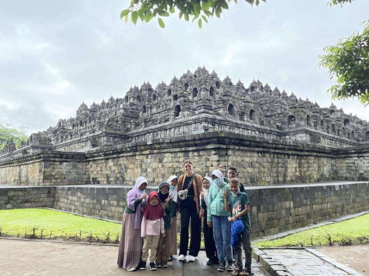 yogyakarta-borobudur-climb-up-half-day-guided-shared-tour