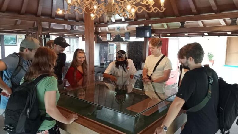 Yogyakarta: Borobudur Climb up, Merapi Volcano and Prambanan - Who Is This Tour Best For?