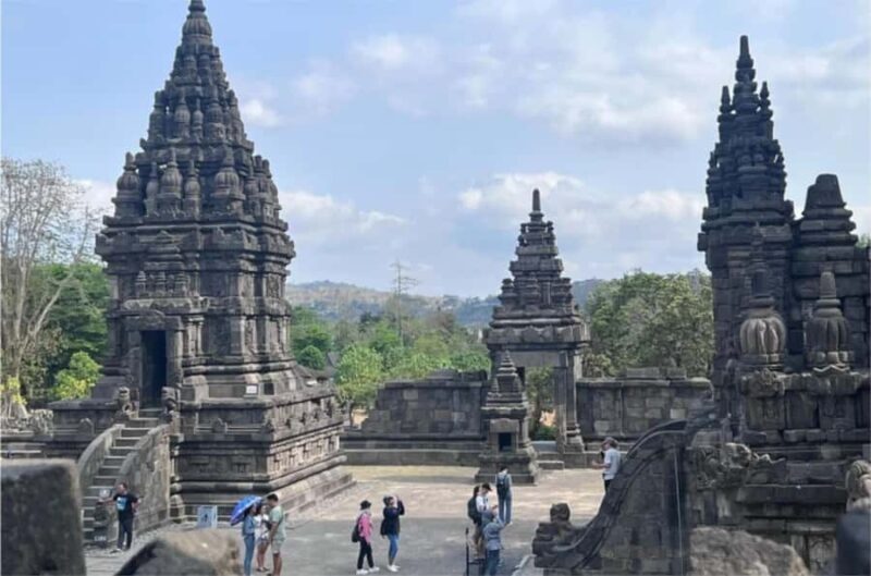 Yogyakarta: Borobudur Climb-up & Prambanan Temple Day Tour - FAQs