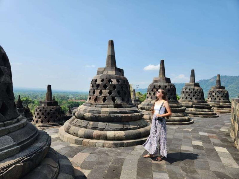 yogyakarta-borobudur-climb-up-prambanan-tour-with-lunch