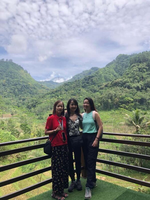 Yogyakarta: Borobudur Climb Up & Selogriyo Rice Terrace Tour - Practical Tips for a Smooth Experience