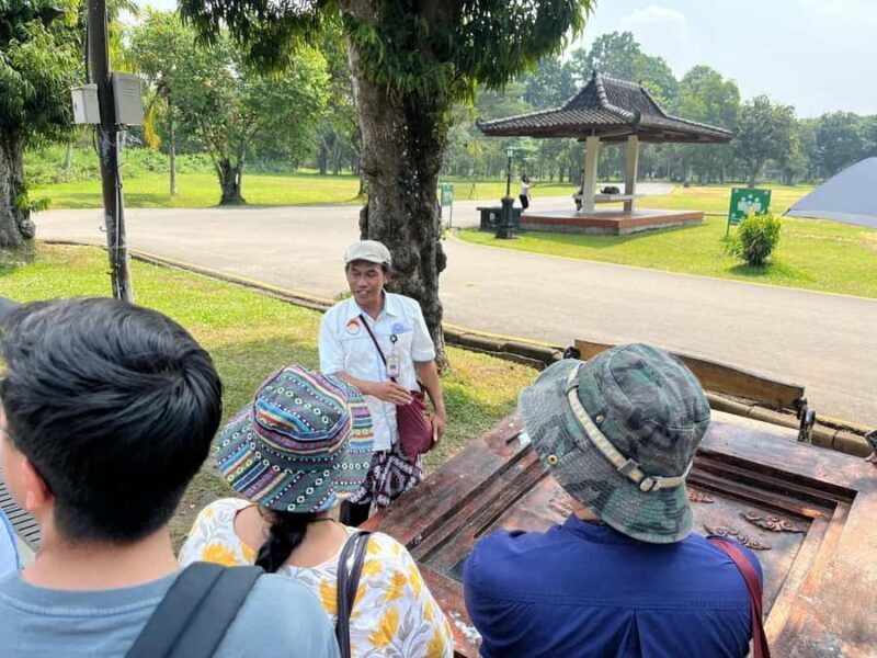 Yogyakarta: Borobudur ClimbUp, Village Bike & Prambanan Tour - Key Points