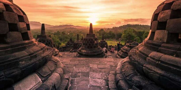yogyakarta-borobudur-kedung-kayang-waterfall